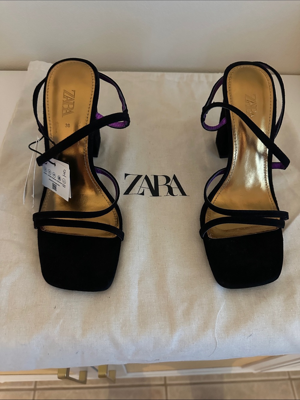 ZARA Black Strappy Block Heel Sandals with Gold Footbed